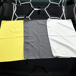 Ultra Absorbent Waffle Weave Microfiber Towel Premium Car Wash Supplies Made of Polyester for Auto Detailing