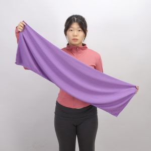 Microfiber Sports Cooling Towel Instant Cooling with Water Activated Effect Perfect for Gym Outdoor Sports and Travel