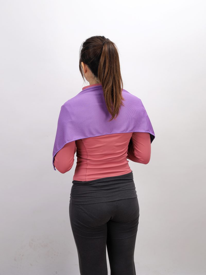 Microfiber Sports Cooling Towel Instant Cooling with Water Activated Effect Perfect for Gym Outdoor Sports and Travel