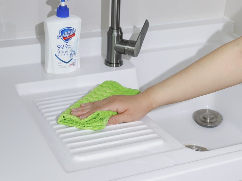Green Jacquard Microfiber Towel – Fresh Stylish Appearance with Powerful Cleaning Ability, Perfect for Household Use