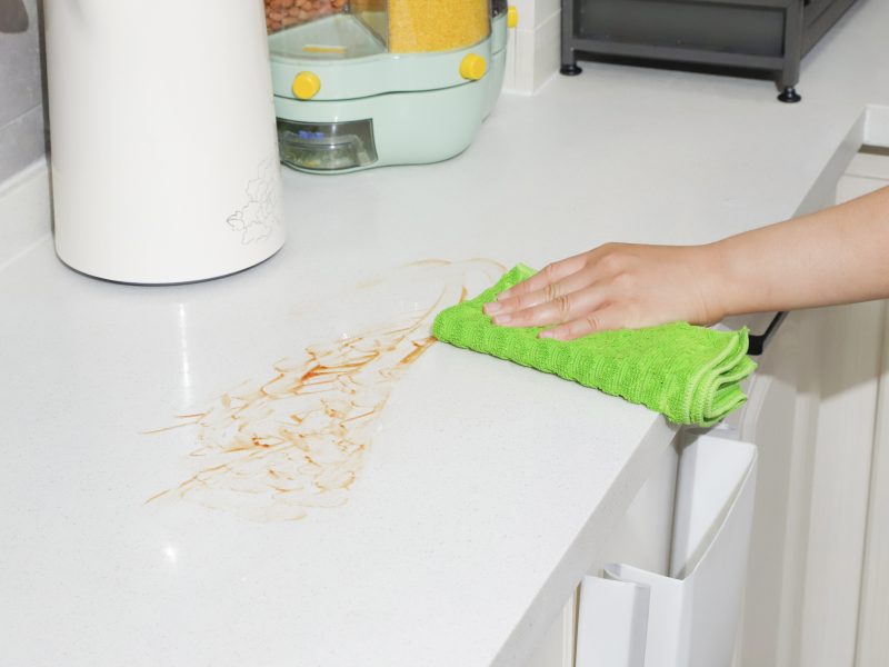 Green Jacquard Microfiber Towel – Fresh Stylish Appearance with Powerful Cleaning Ability, Perfect for Household Use